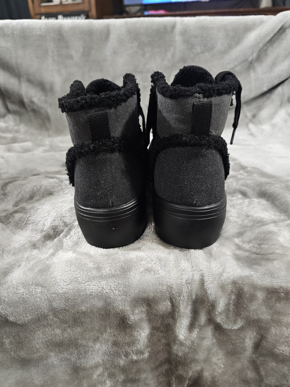 Rocket Dog Black Platform Lace-Up Sneakers - Picture 3 of 6